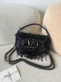 Picture of Valentino Handbags _SKUfw185889403fw